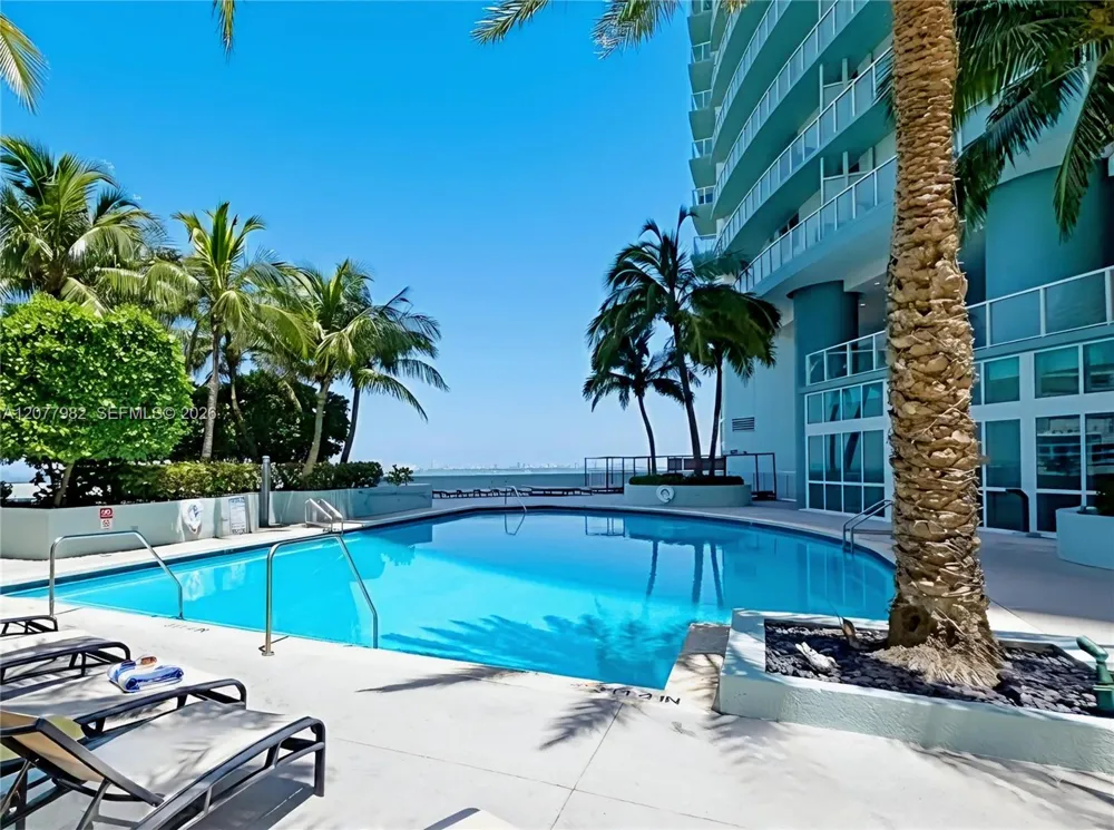 1900 Bayshore Dr #5004 Miami, FL 33132