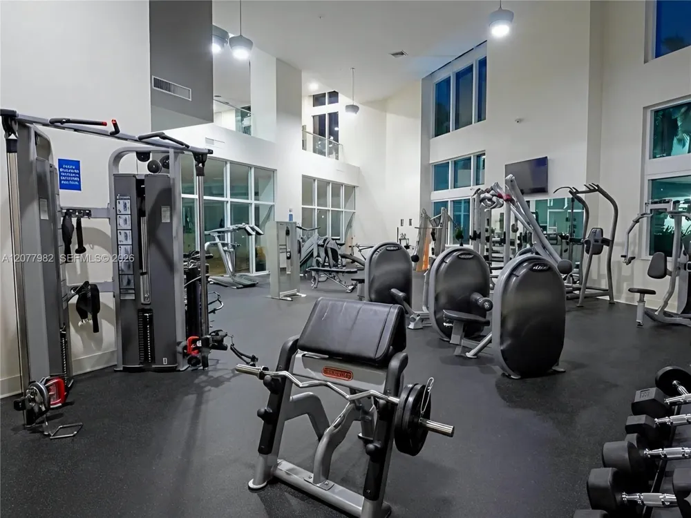 1900 Bayshore Dr #5004 Miami, FL 33132
