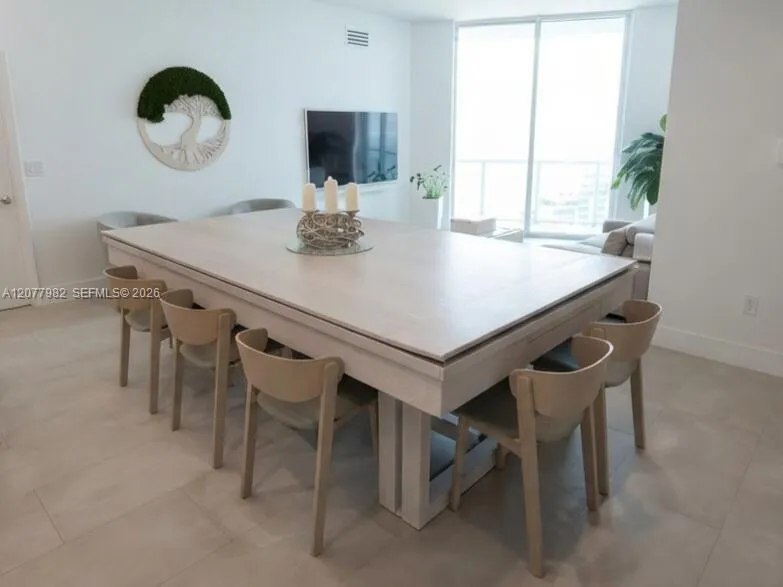 1900 Bayshore Dr #5004 Miami, FL 33132