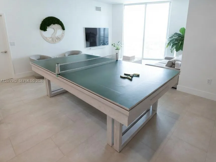 1900 Bayshore Dr #5004 Miami, FL 33132