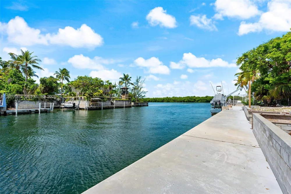155 Palo De Oro Dr Islamorada, FL 33036