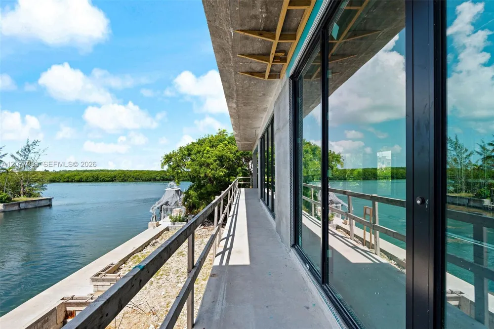 155 Palo De Oro Dr Islamorada, FL 33036