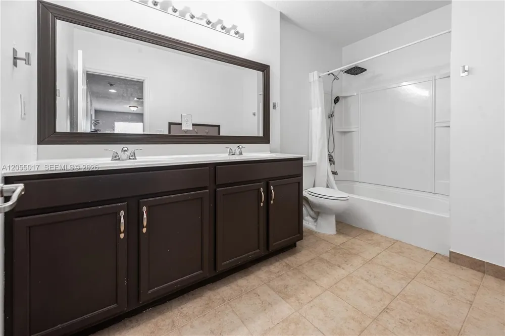 3424 NE 1st St Homestead, FL 33033