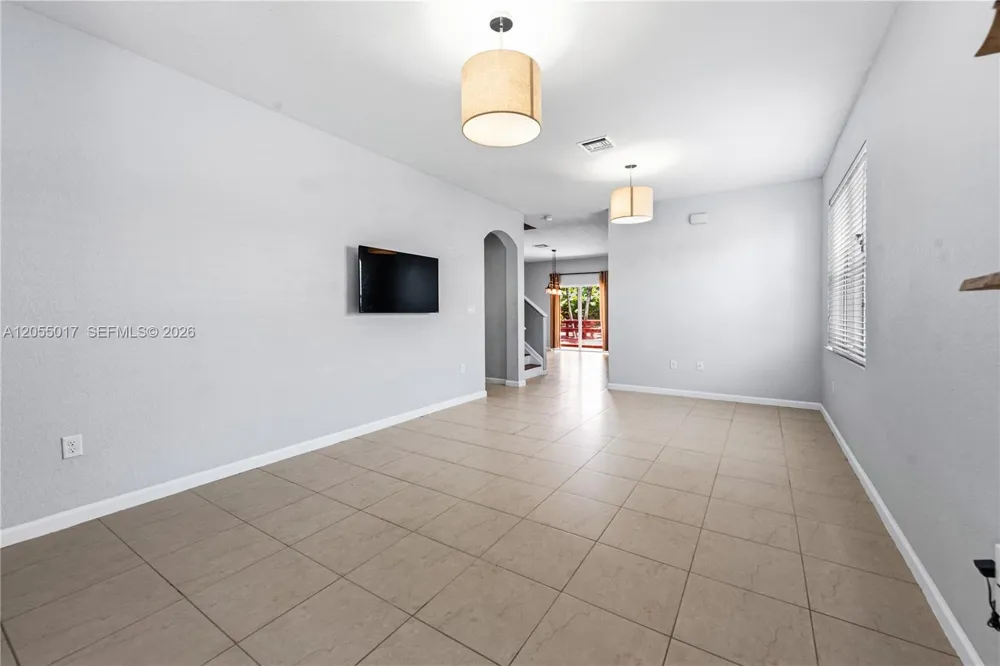 3424 NE 1st St Homestead, FL 33033