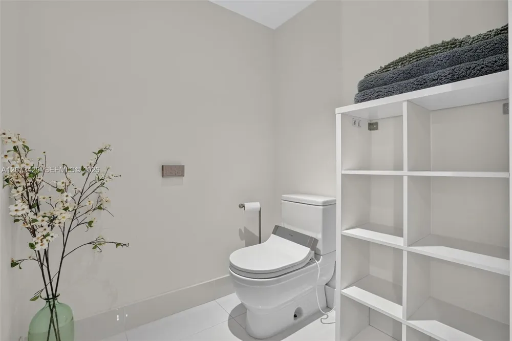 300 Sunny Isles Blvd #4-1007 Sunny Isles Beach, FL 33160