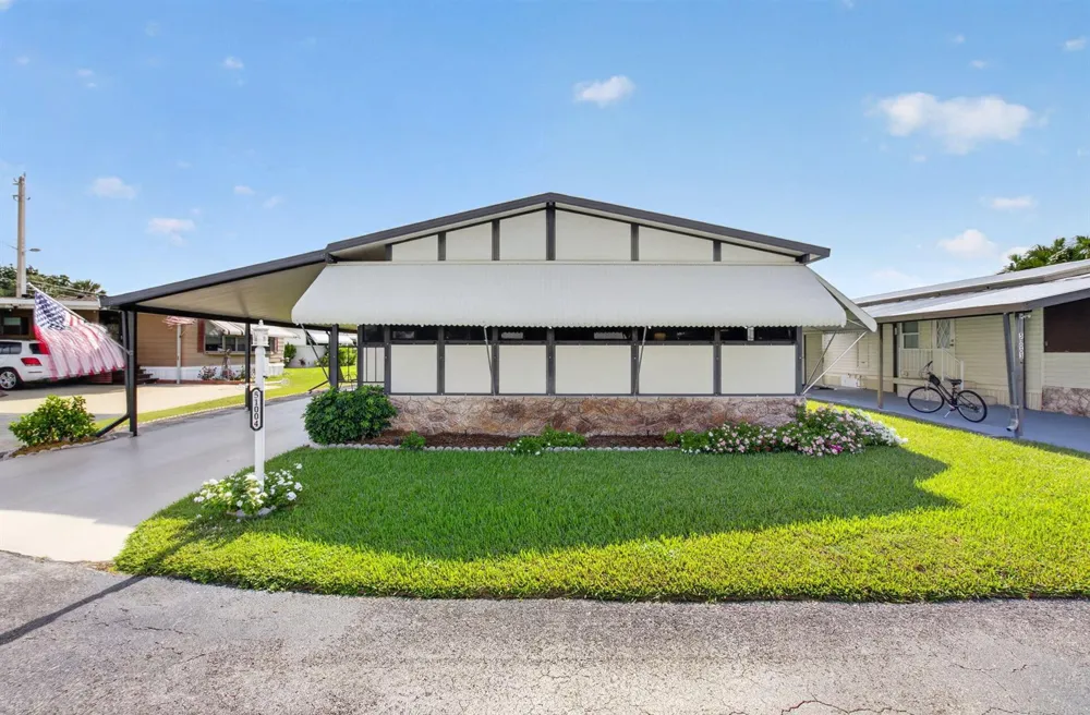 51004 Galina Bay Boynton Beach, FL 33436