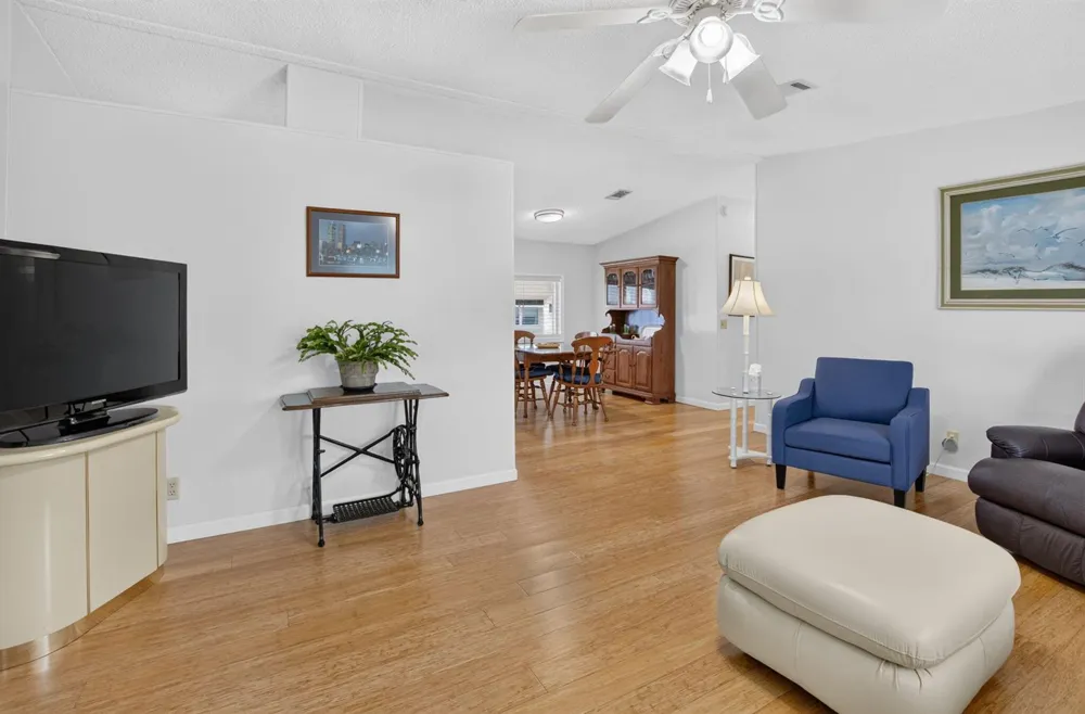51004 Galina Bay Boynton Beach, FL 33436