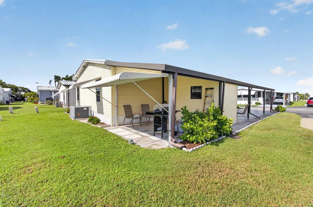 51004 Galina Bay Boynton Beach, FL 33436