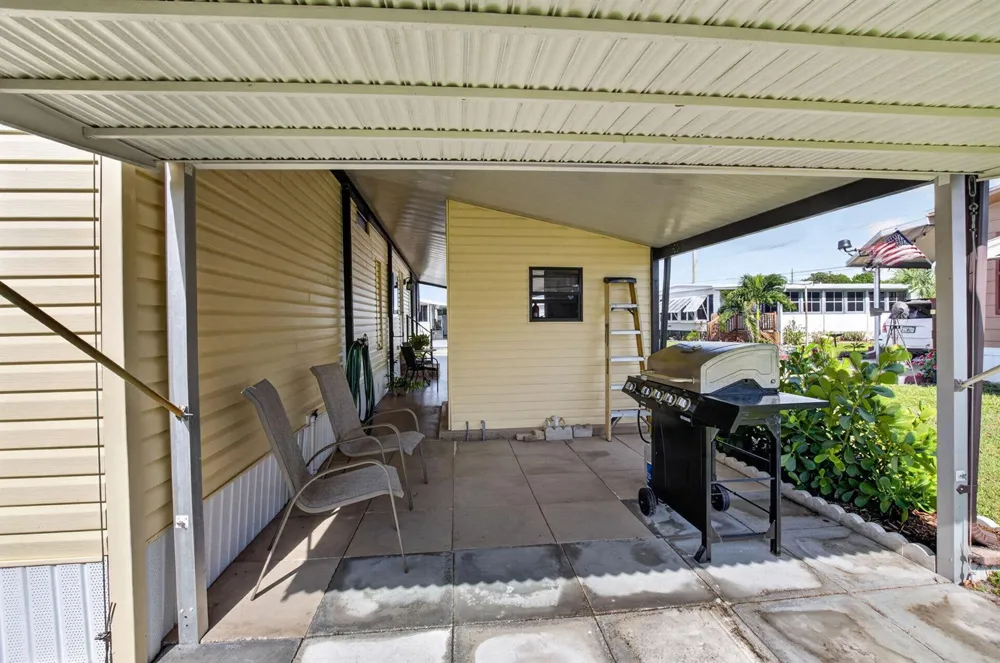 51004 Galina Bay Boynton Beach, FL 33436