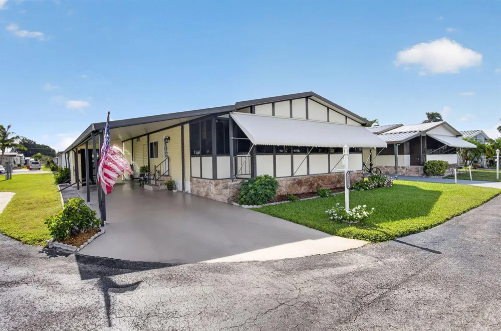 51004 Galina Bay Boynton Beach, FL 33436