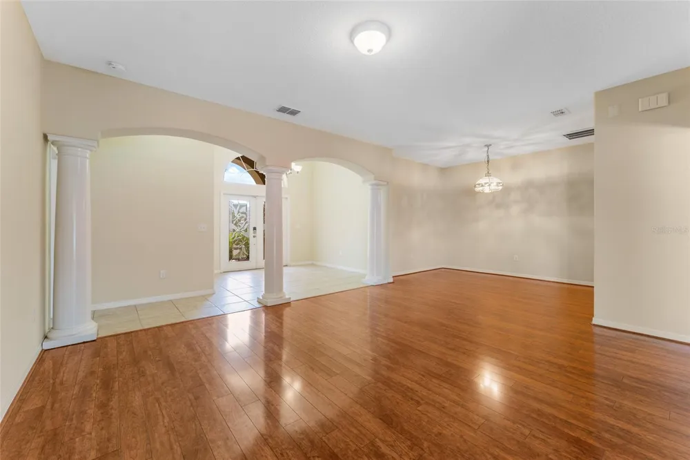 2637 YUKON CLIFF DRIVE Ruskin, FL 33570