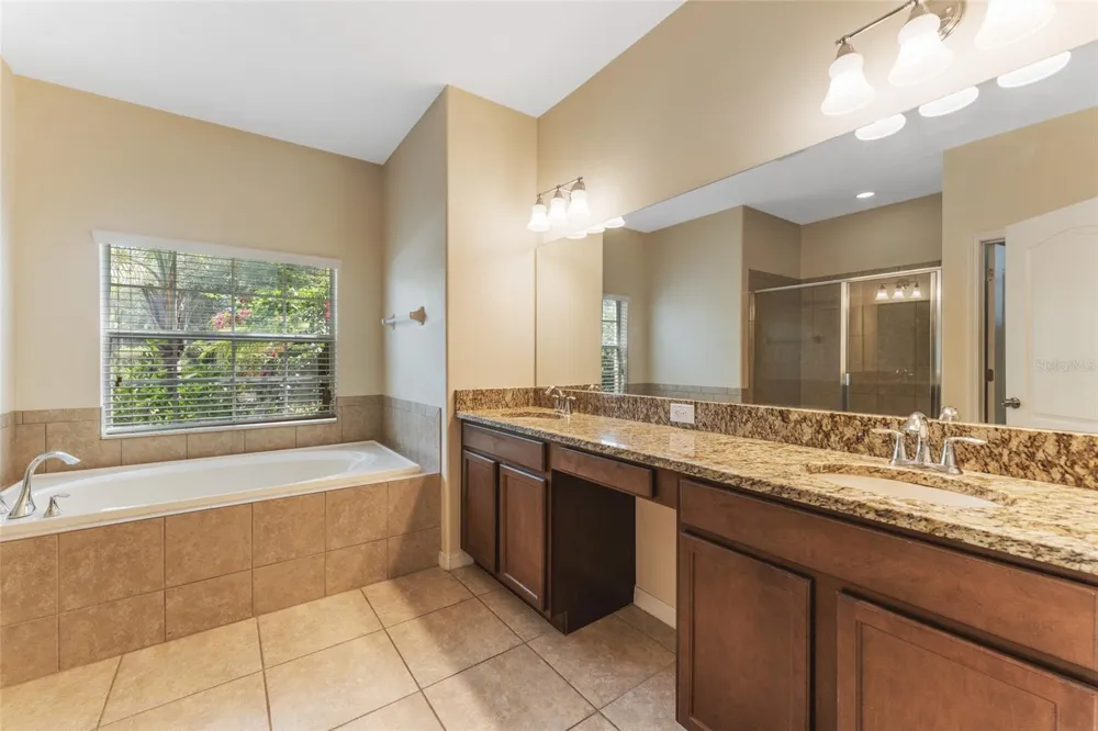 2637 YUKON CLIFF DRIVE Ruskin, FL 33570
