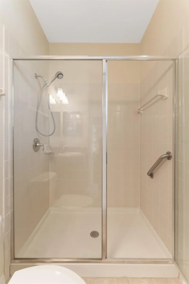 2637 YUKON CLIFF DRIVE Ruskin, FL 33570