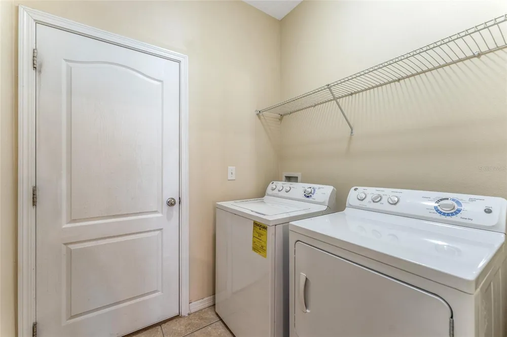 2637 YUKON CLIFF DRIVE Ruskin, FL 33570