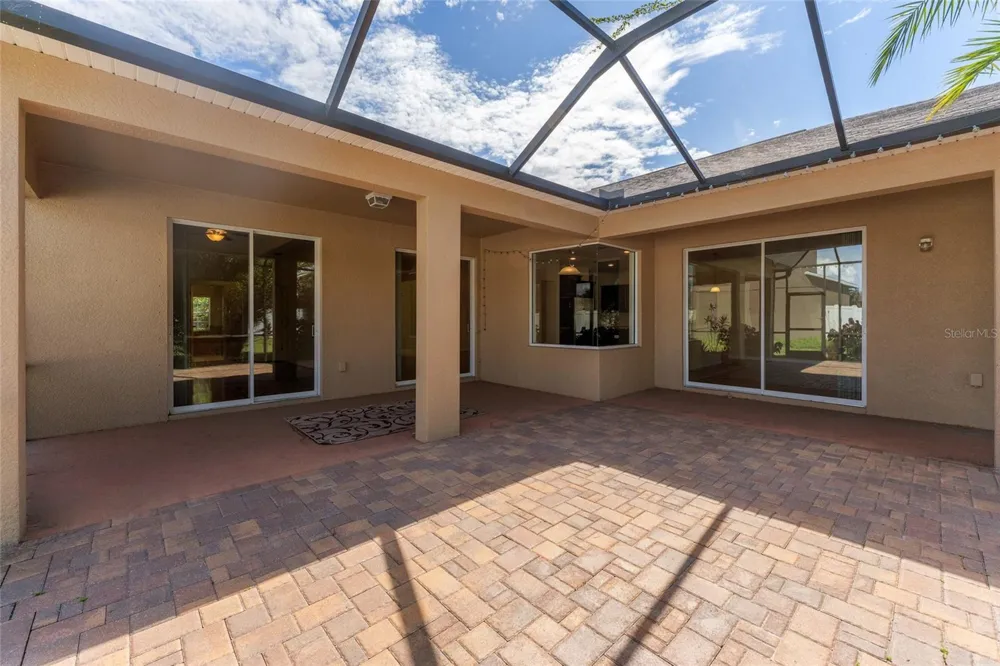 2637 YUKON CLIFF DRIVE Ruskin, FL 33570