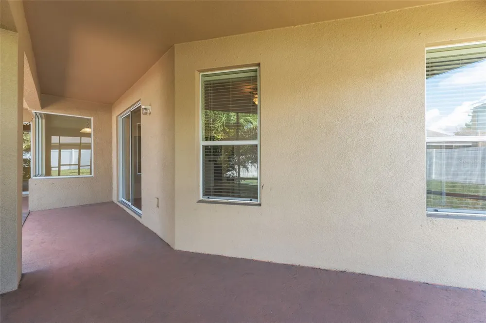 2637 YUKON CLIFF DRIVE Ruskin, FL 33570
