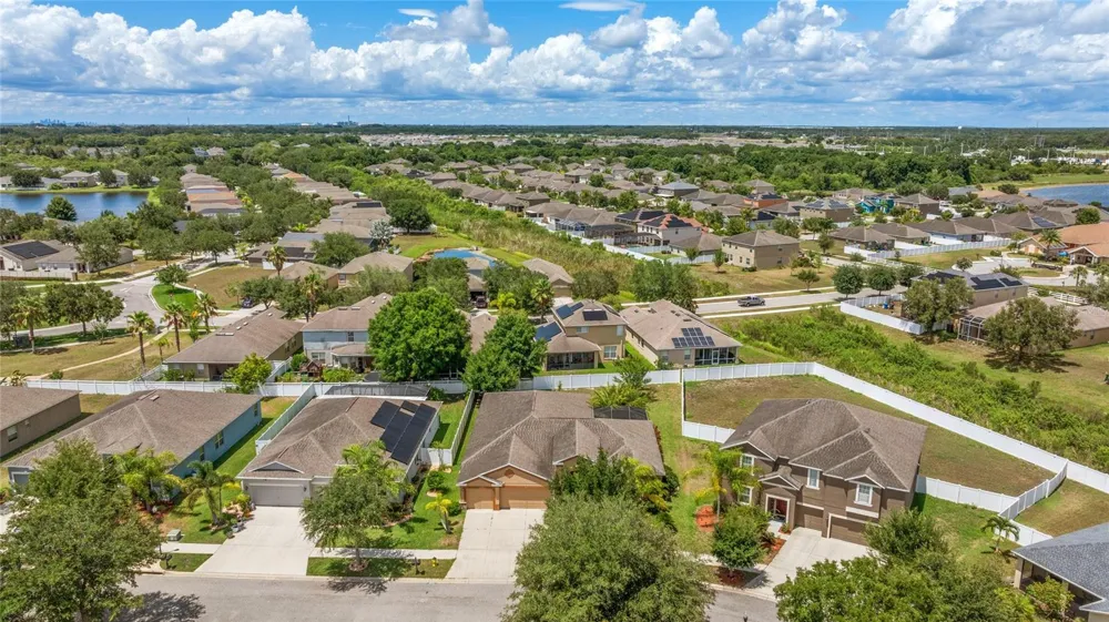 2637 YUKON CLIFF DRIVE Ruskin, FL 33570