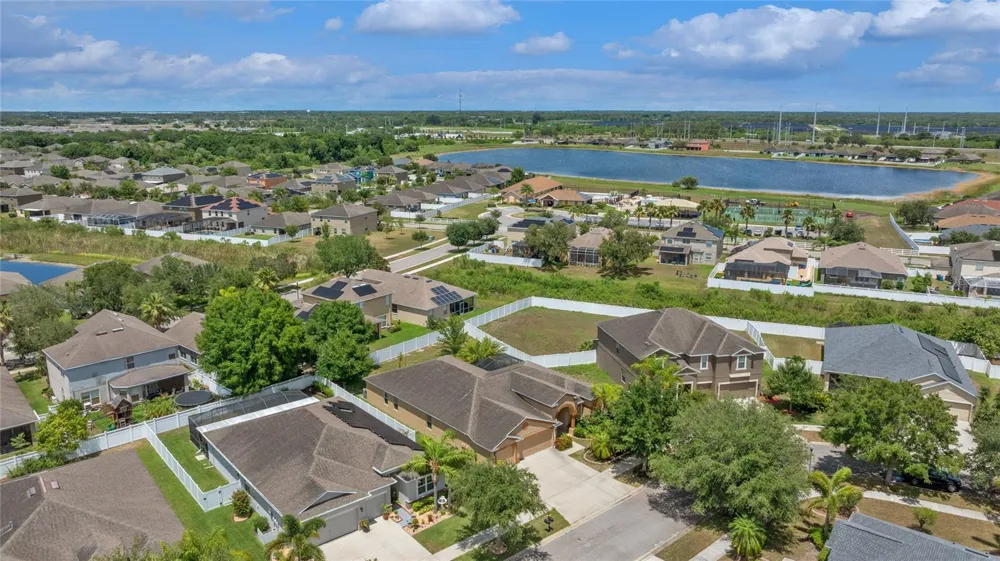 2637 YUKON CLIFF DRIVE Ruskin, FL 33570