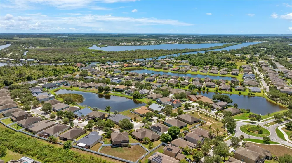 2637 YUKON CLIFF DRIVE Ruskin, FL 33570