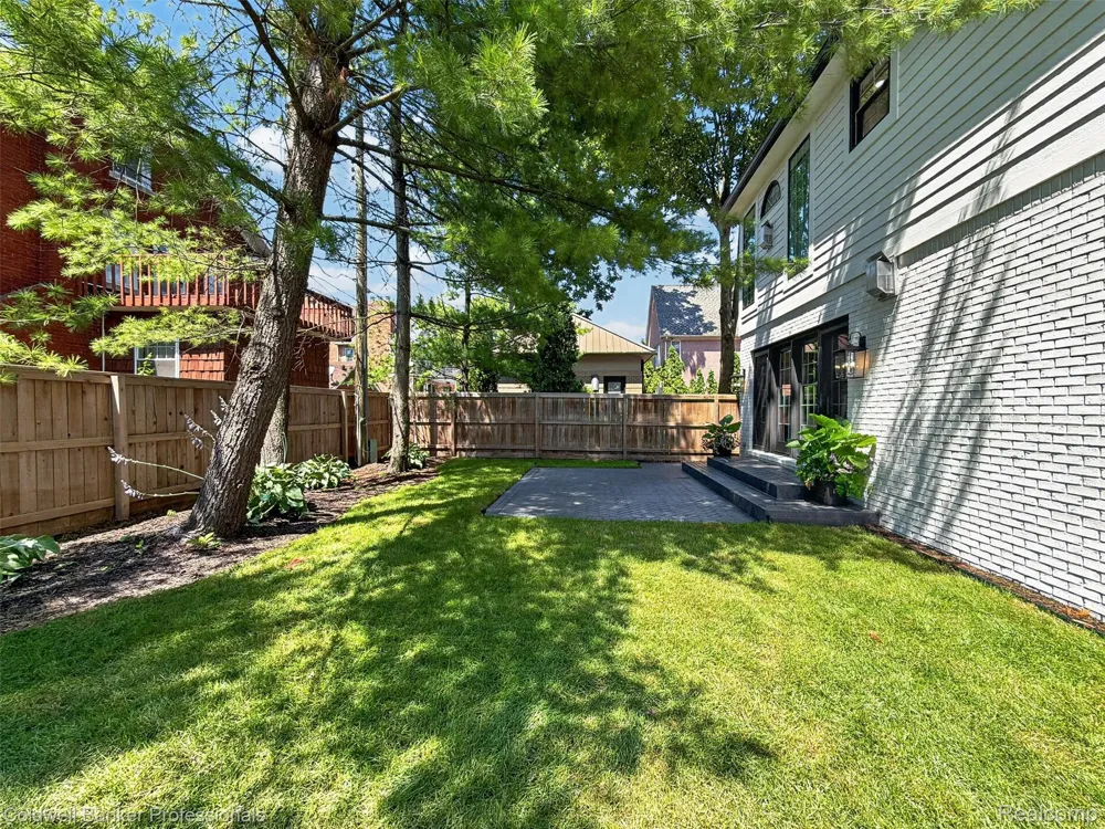 788 S Bates Street Birmingham City, MI 48009