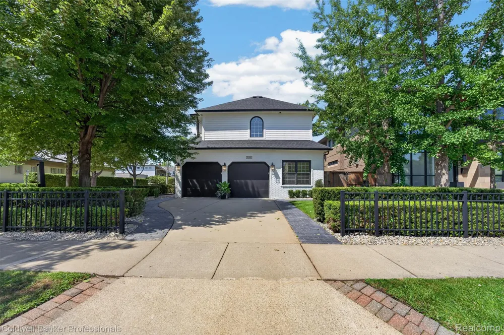 788 S Bates Street Birmingham City, MI 48009