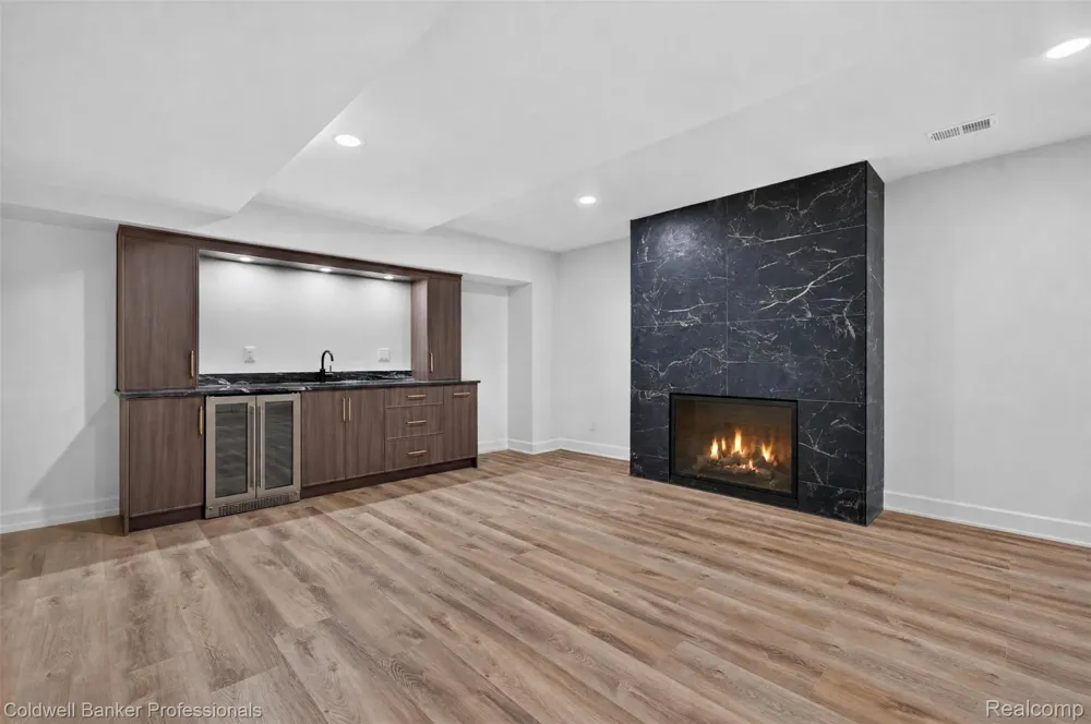 788 S Bates Street Birmingham City, MI 48009