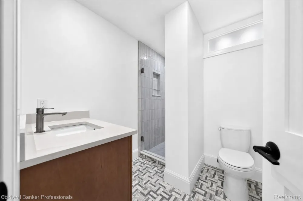 788 S Bates Street Birmingham City, MI 48009