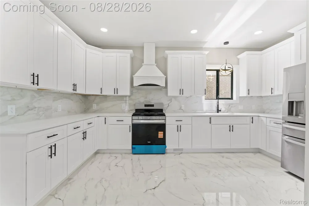 3811 Alice Street Dearborn City, MI 48124