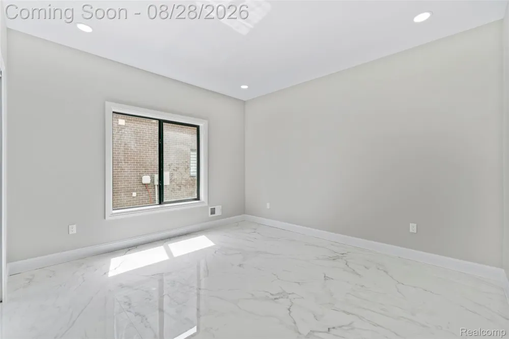 3811 Alice Street Dearborn City, MI 48124