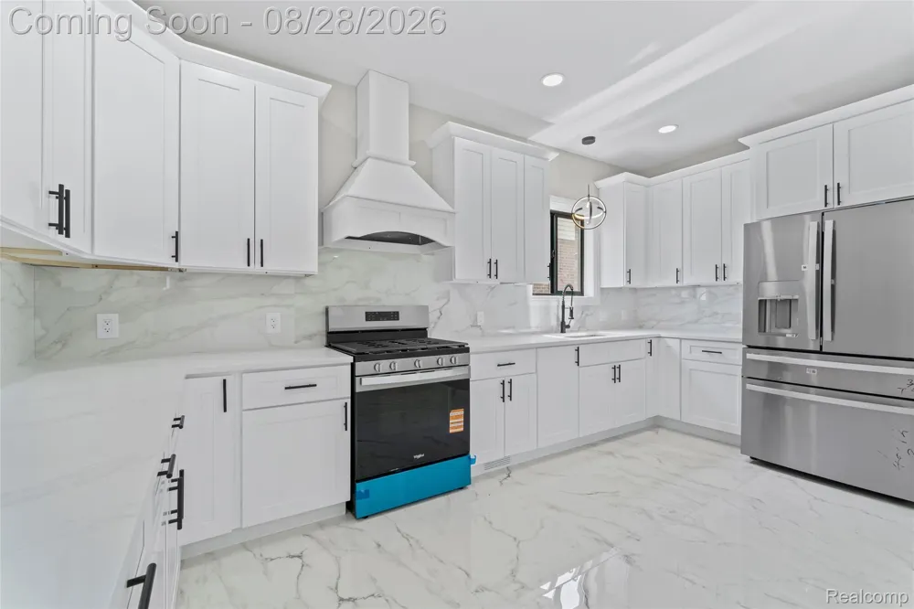 3811 Alice Street Dearborn City, MI 48124