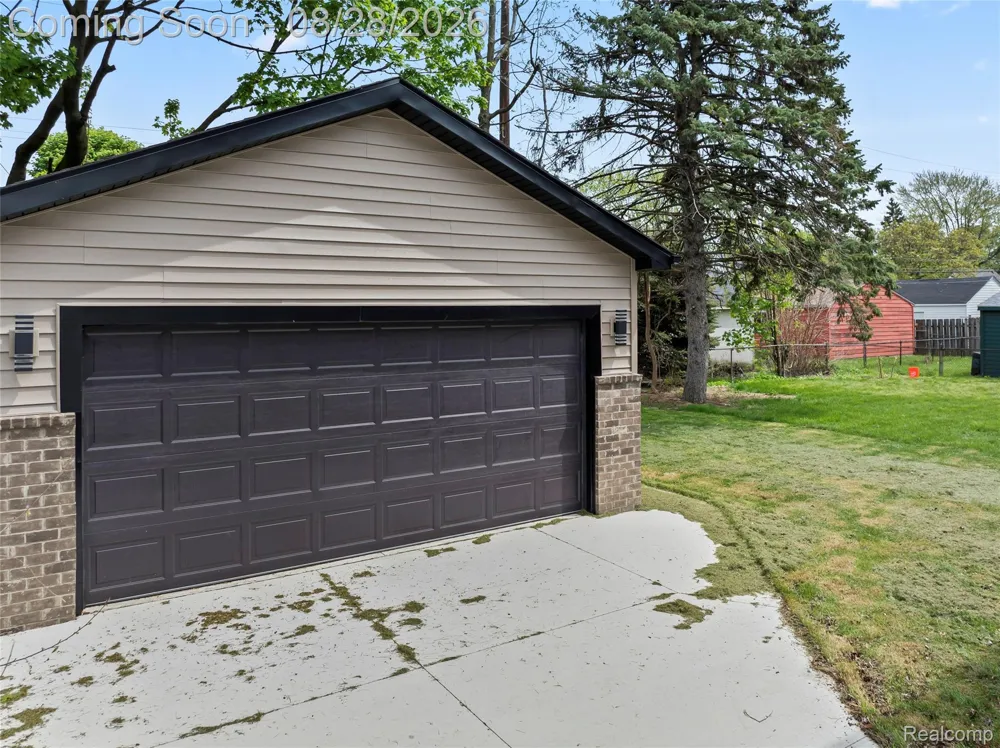 3811 Alice Street Dearborn City, MI 48124