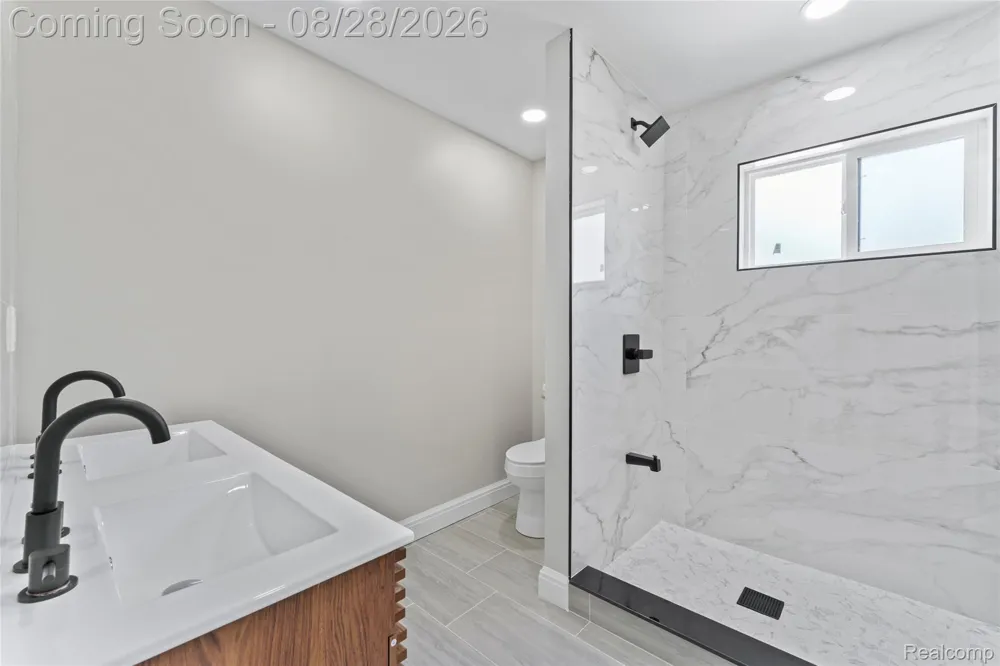 3811 Alice Street Dearborn City, MI 48124