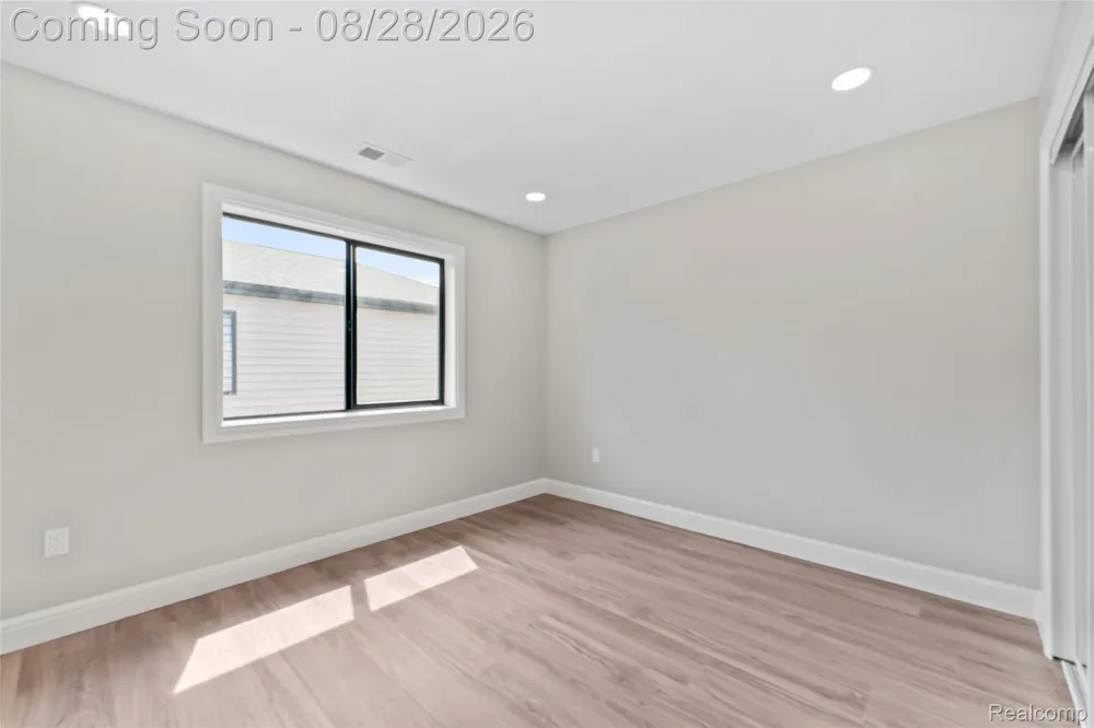 3811 Alice Street Dearborn City, MI 48124
