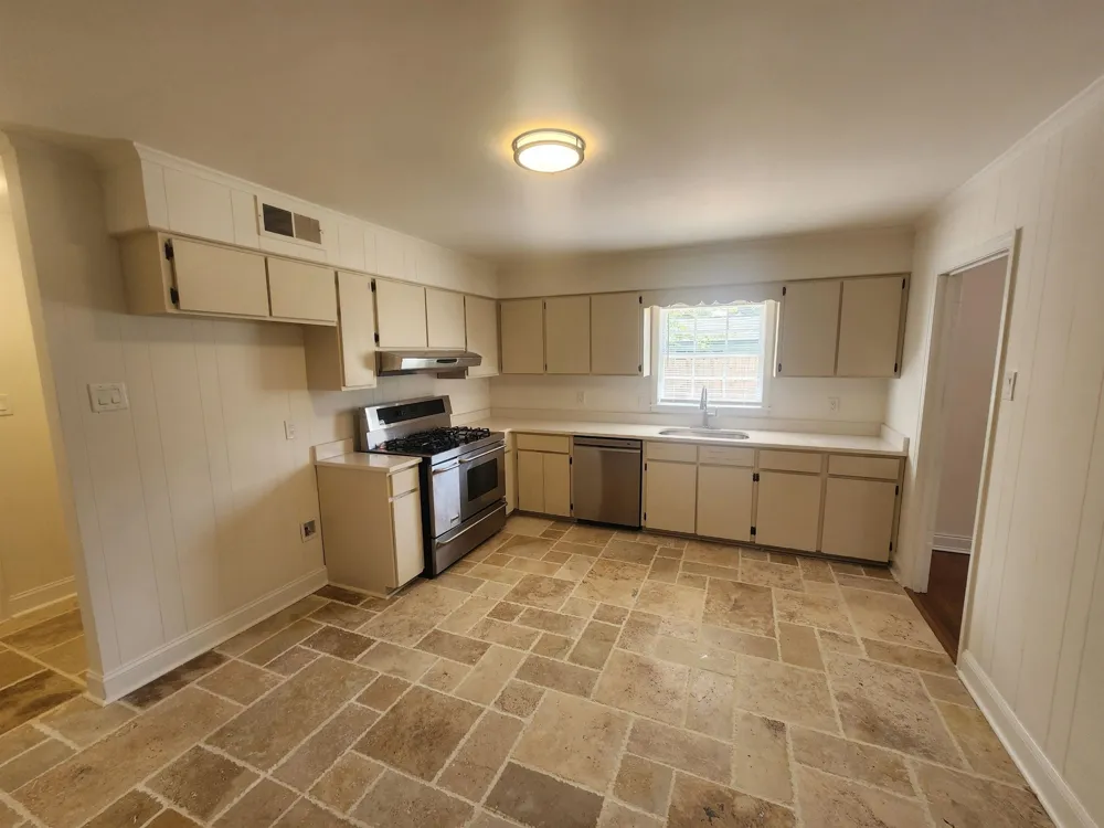 1192 WHITING ST Memphis, TN 38117