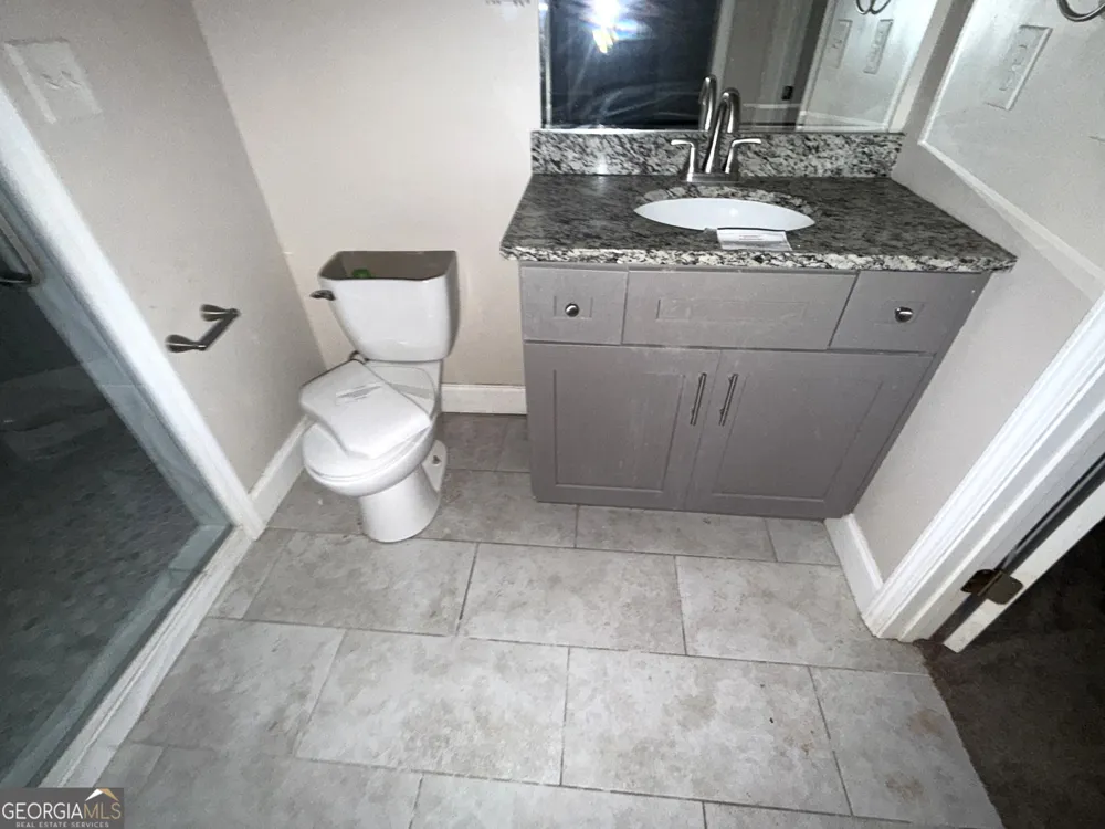 2152 Lilac LN Decatur, GA 30032