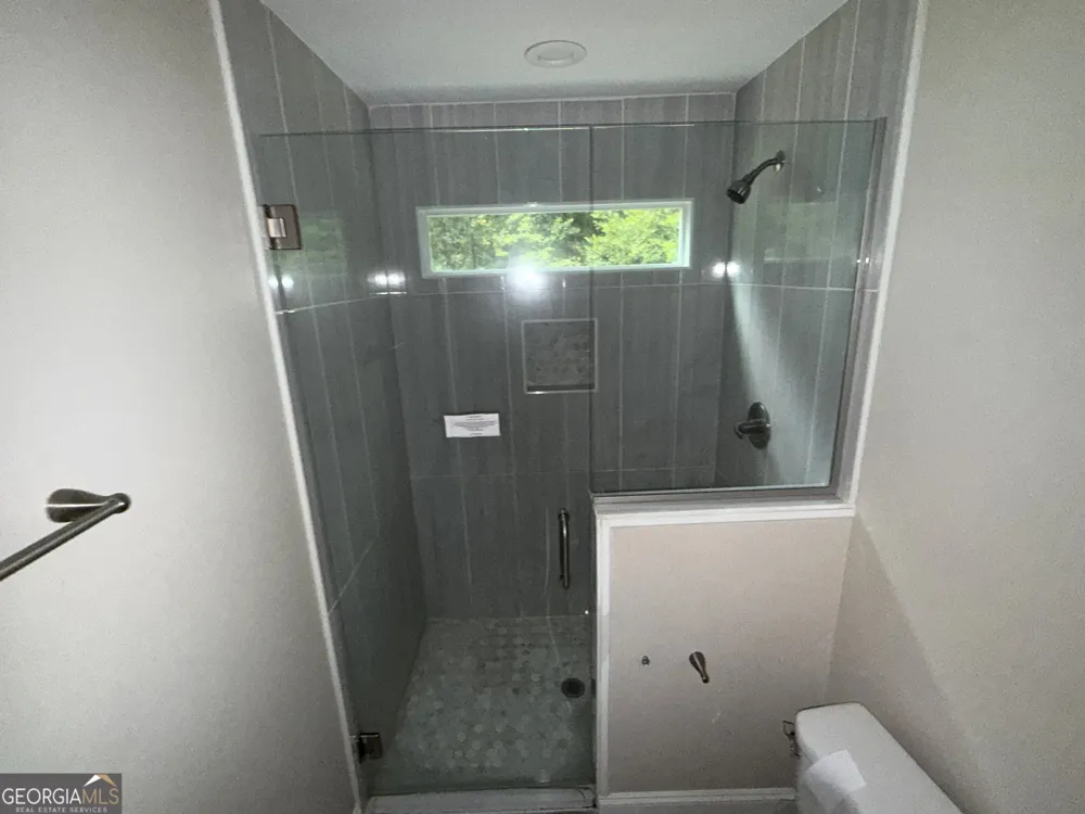 2152 Lilac LN Decatur, GA 30032