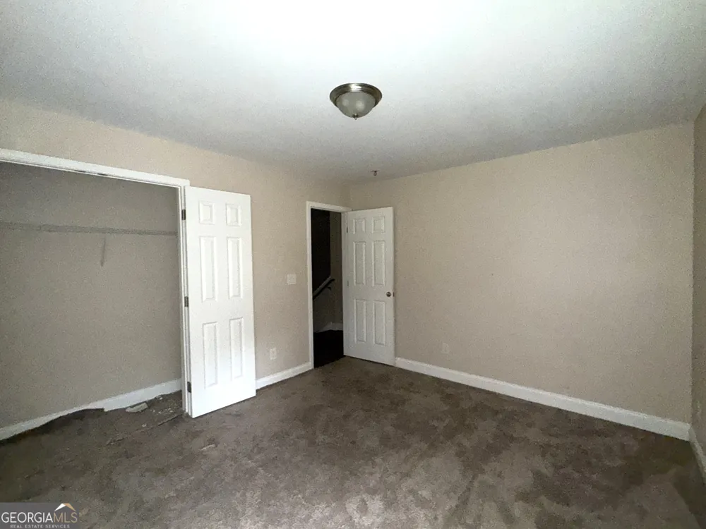 2152 Lilac LN Decatur, GA 30032