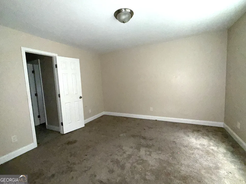 2152 Lilac LN Decatur, GA 30032