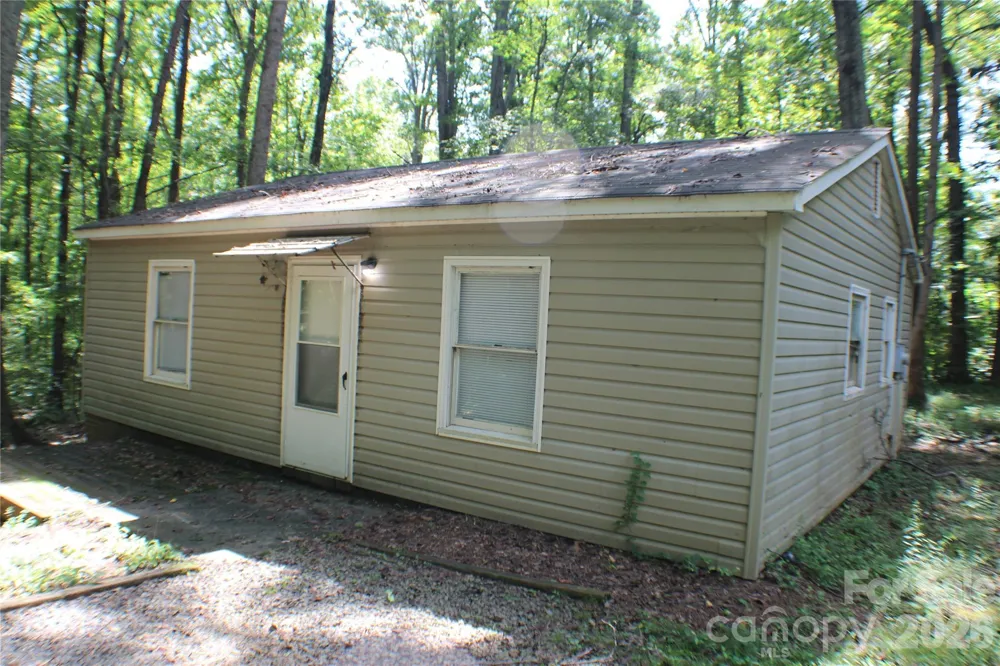 6804 Glover Lane Stanley, NC 28164