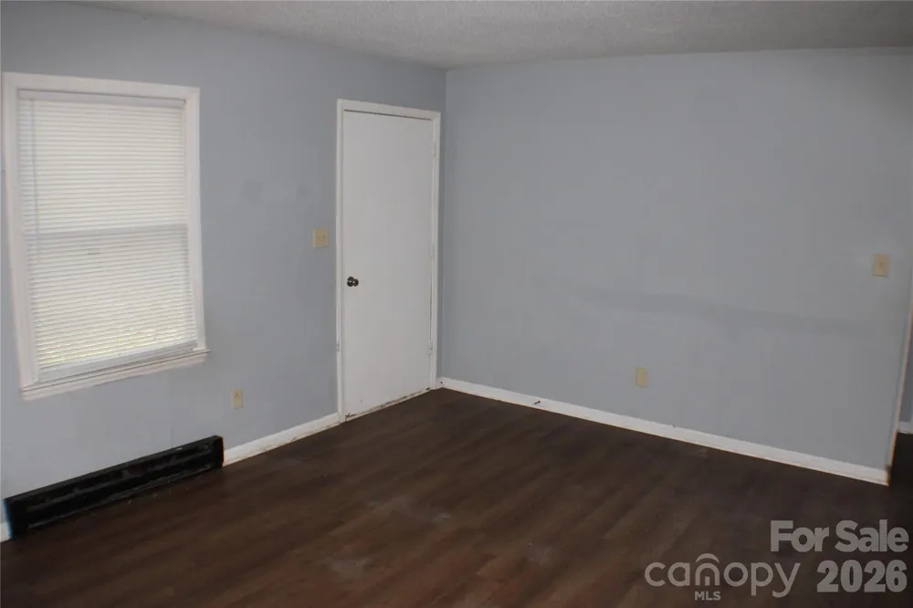 6804 Glover Lane Stanley, NC 28164