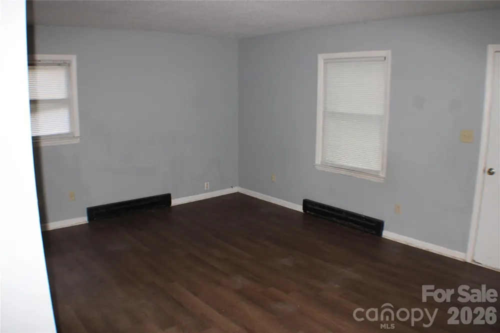 6804 Glover Lane Stanley, NC 28164