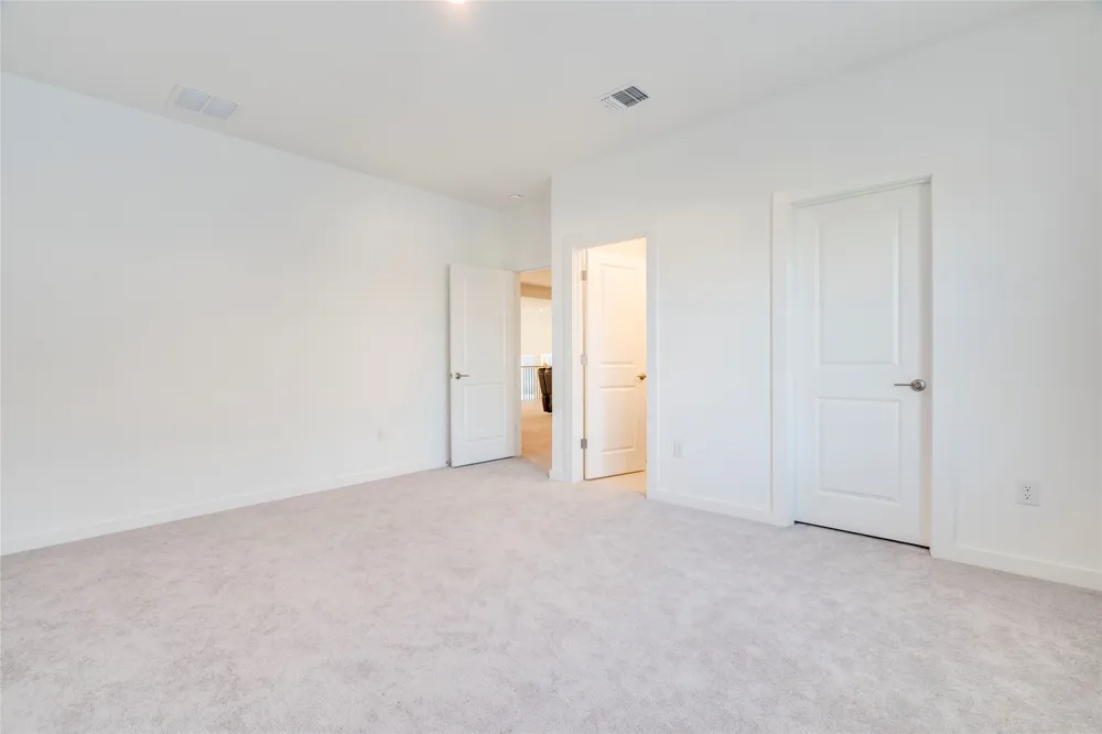 2217 Sondrio Bend Leander, TX 78641