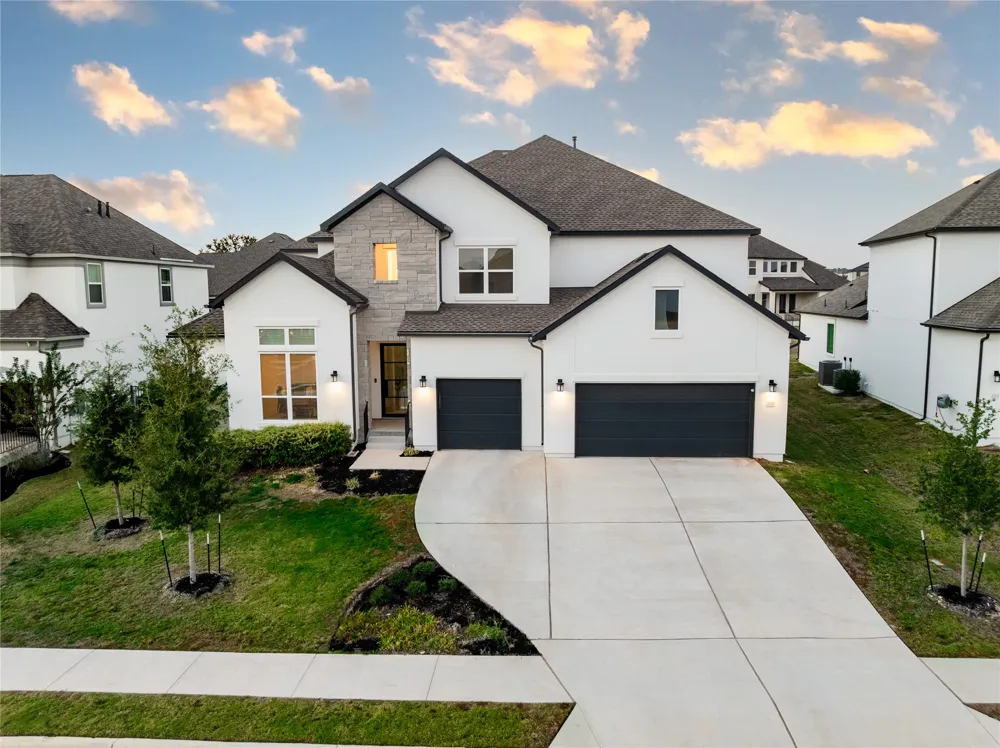 2217 Sondrio Bend Leander, TX 78641
