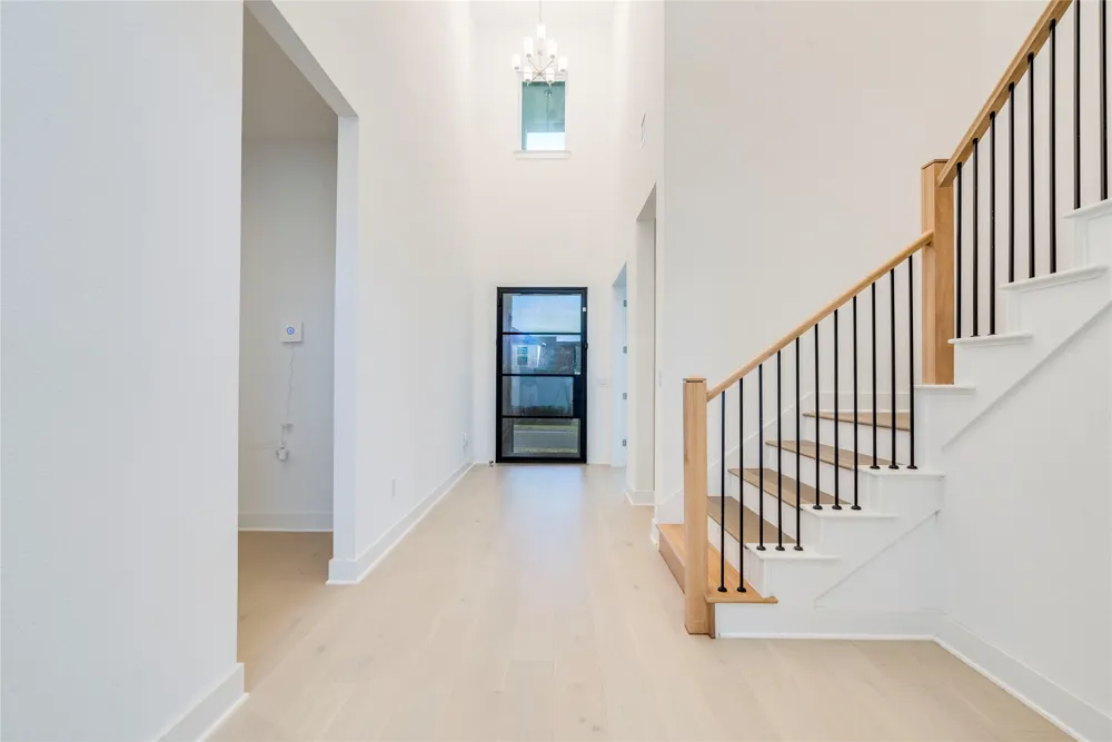 2217 Sondrio Bend Leander, TX 78641