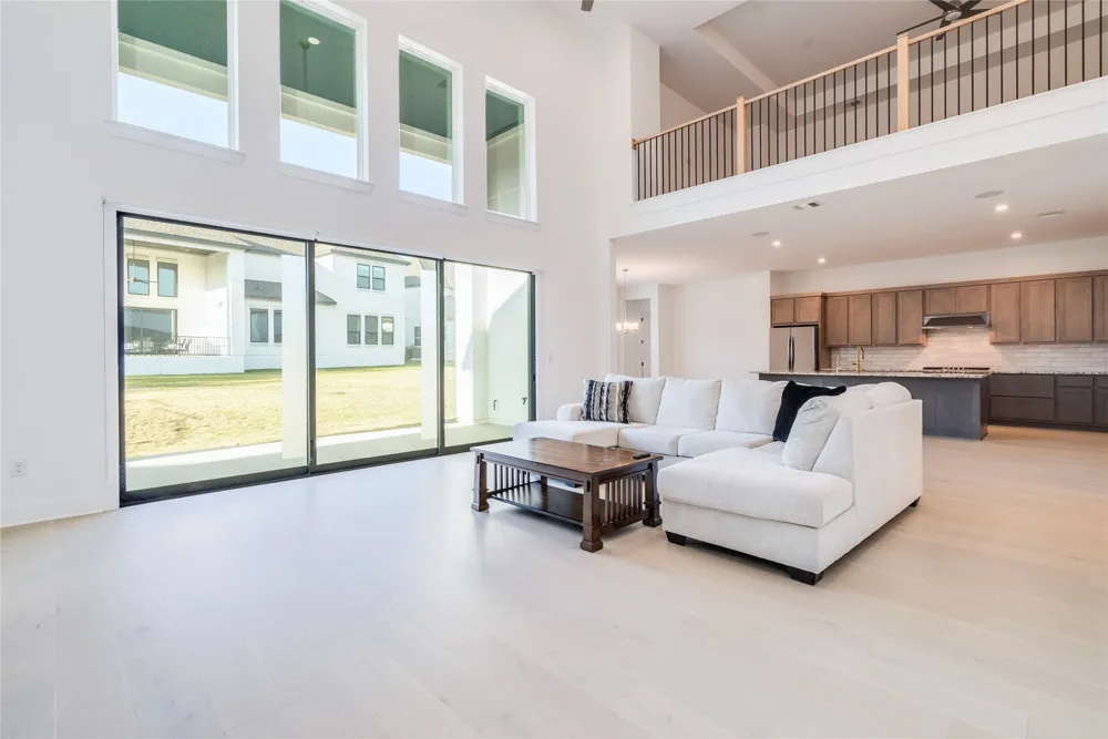 2217 Sondrio Bend Leander, TX 78641