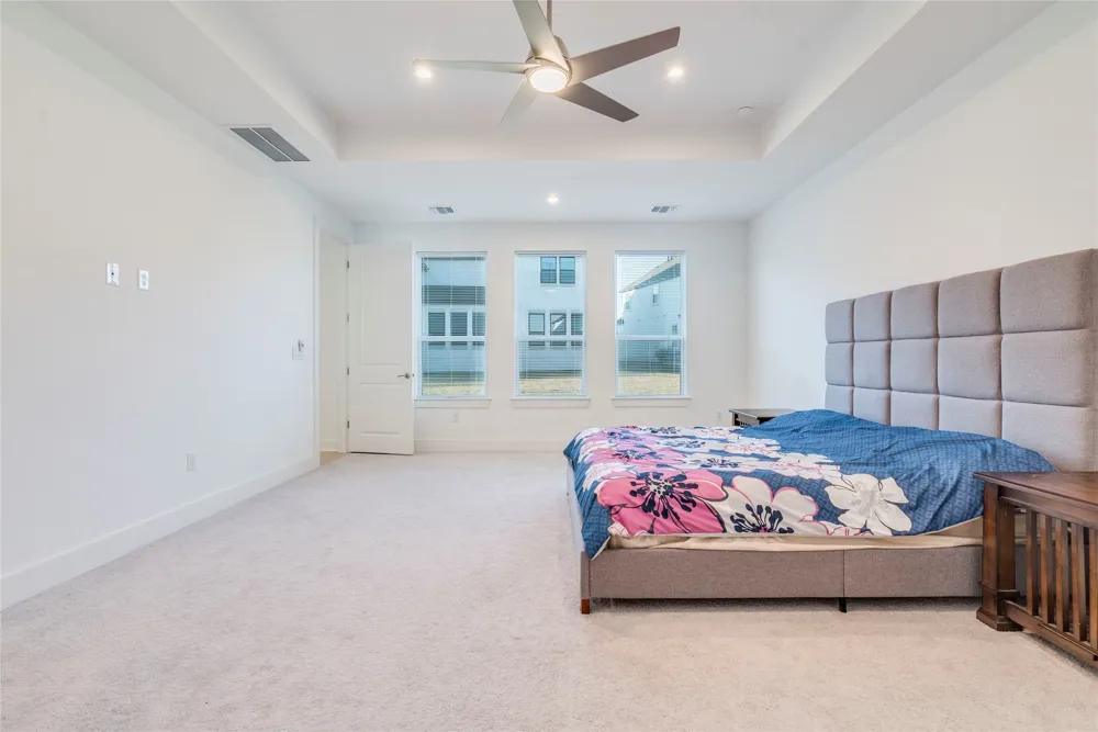 2217 Sondrio Bend Leander, TX 78641