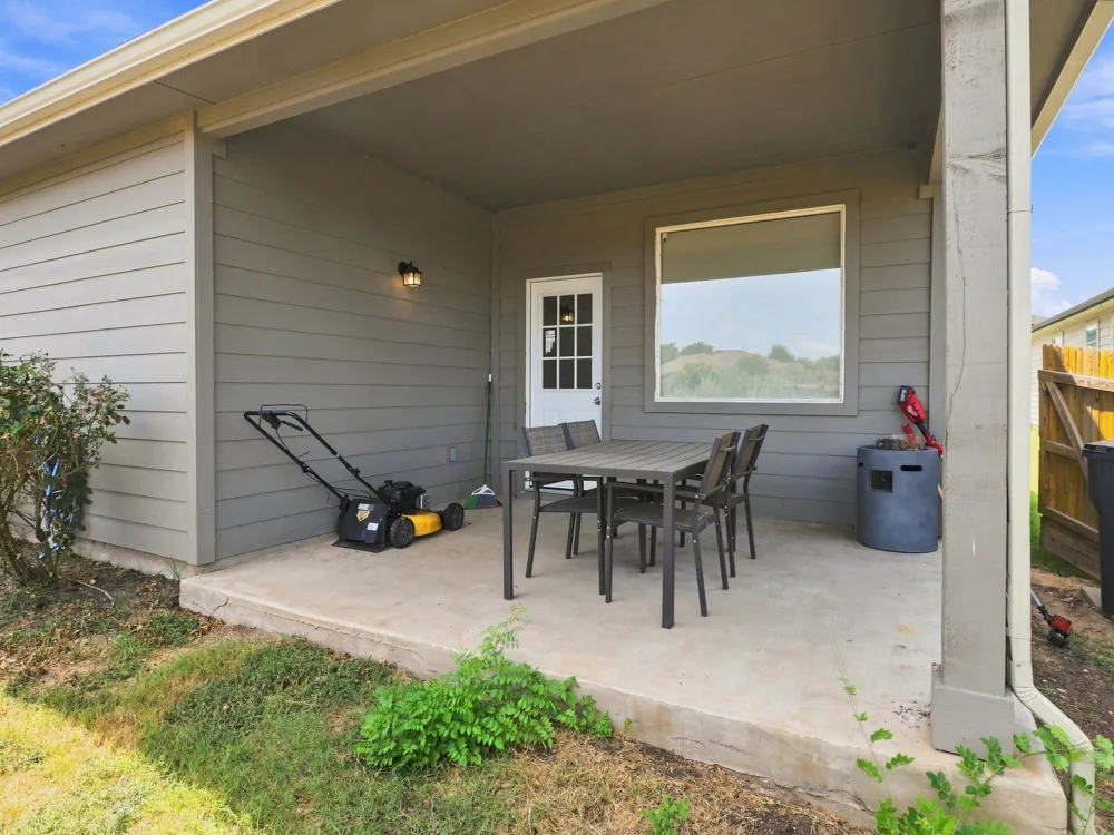 111 Rainmaker Cove Bastrop, TX 78602