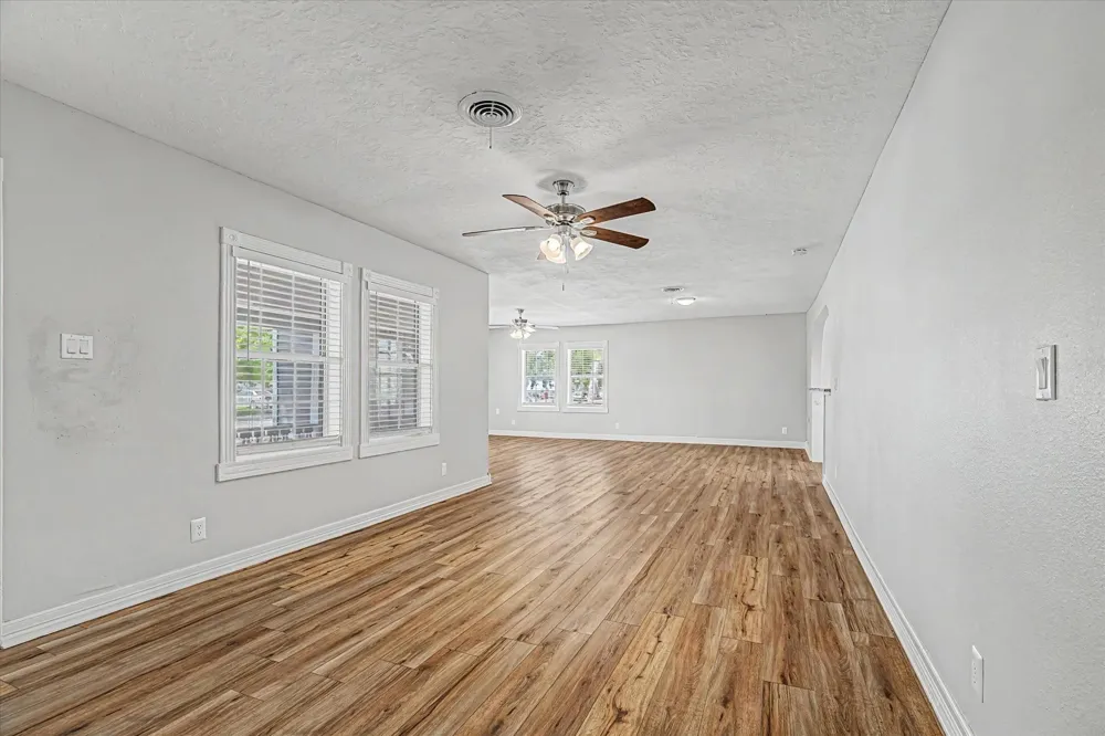 1114 W 5th Street Freeport, TX 77541