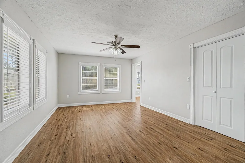 1114 W 5th Street Freeport, TX 77541