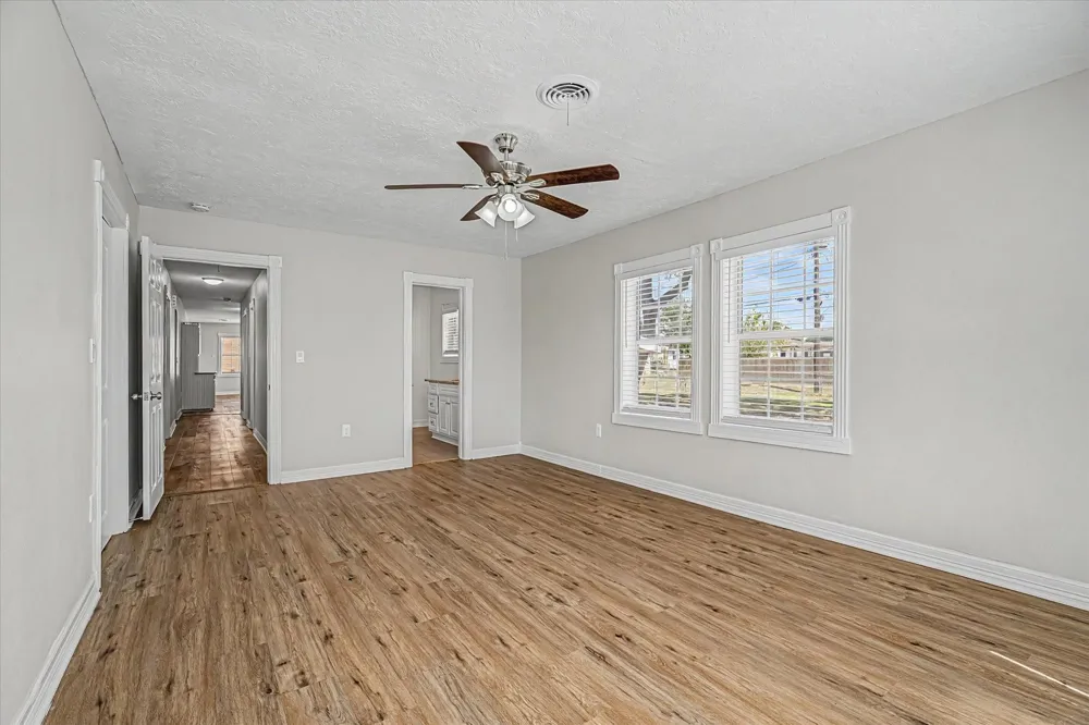 1114 W 5th Street Freeport, TX 77541